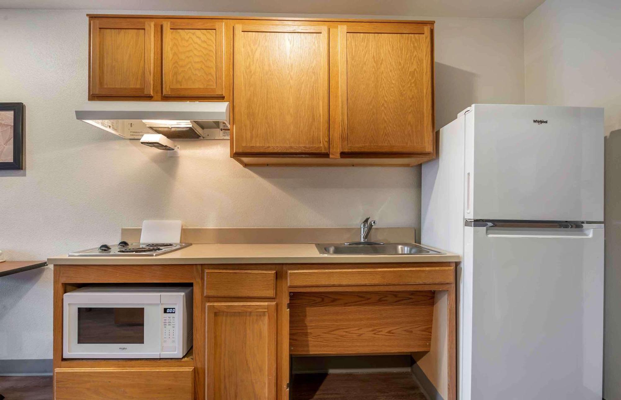 Extended Stay America Select Suites - Charlotte - Northlake Exteriör bild