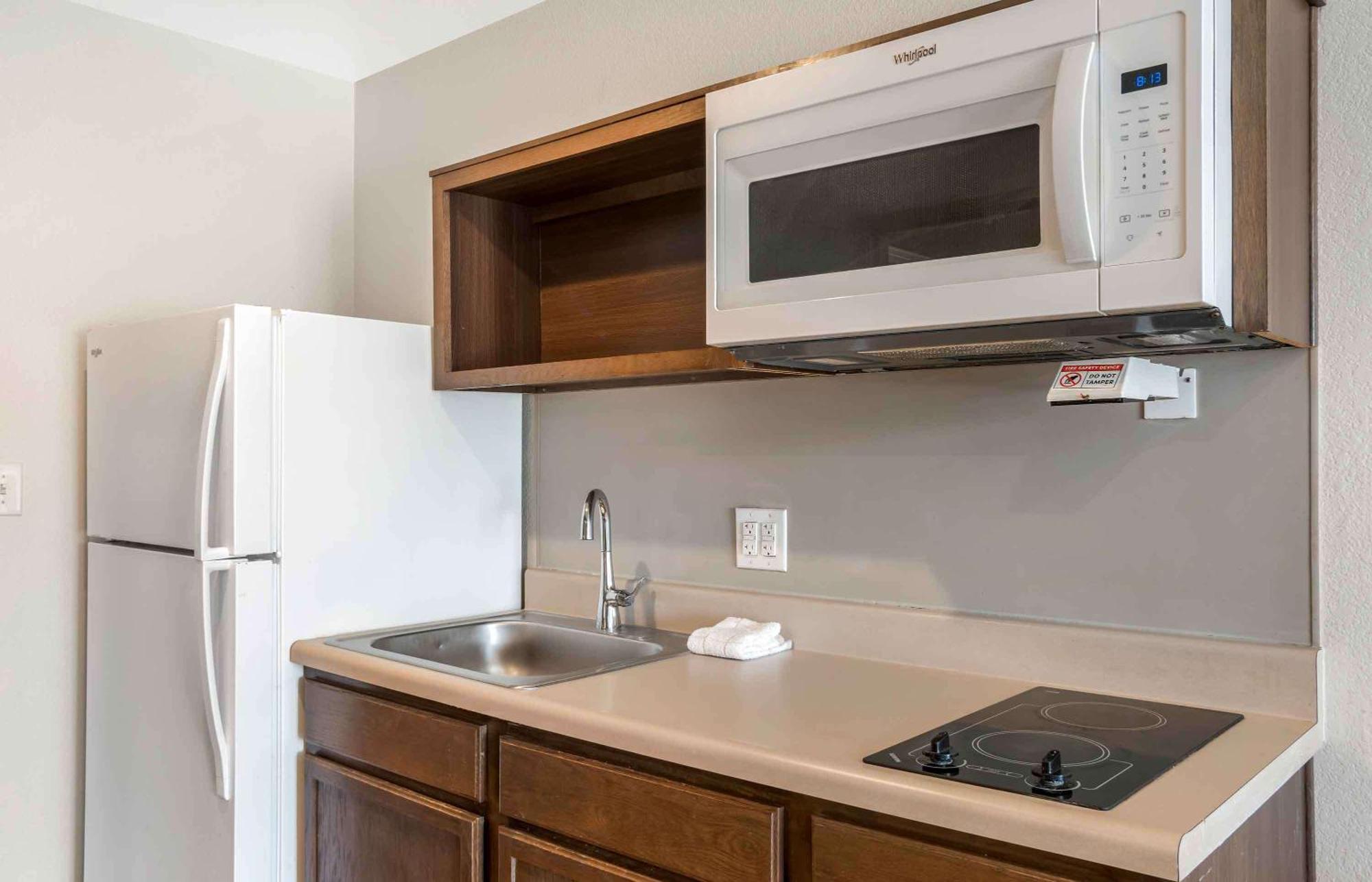 Extended Stay America Select Suites - Charlotte - Northlake Exteriör bild