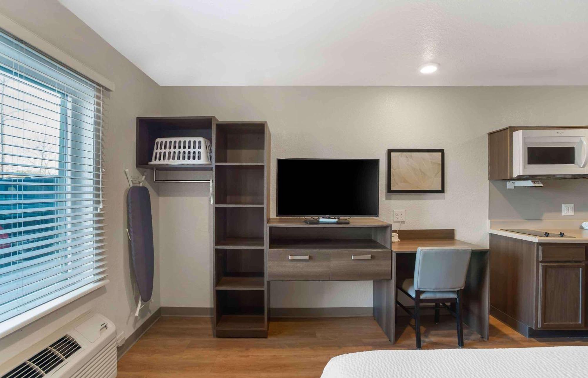 Extended Stay America Select Suites - Charlotte - Northlake Exteriör bild