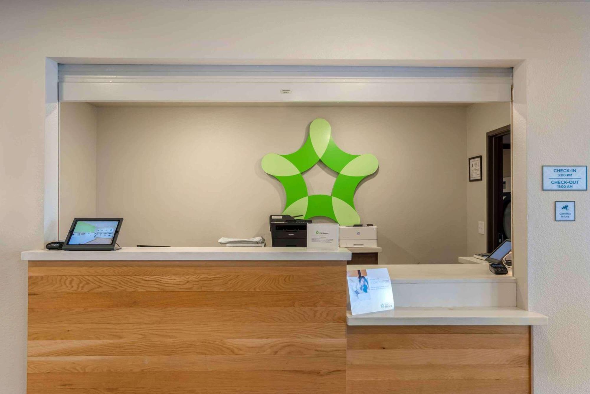 Extended Stay America Select Suites - Charlotte - Northlake Exteriör bild